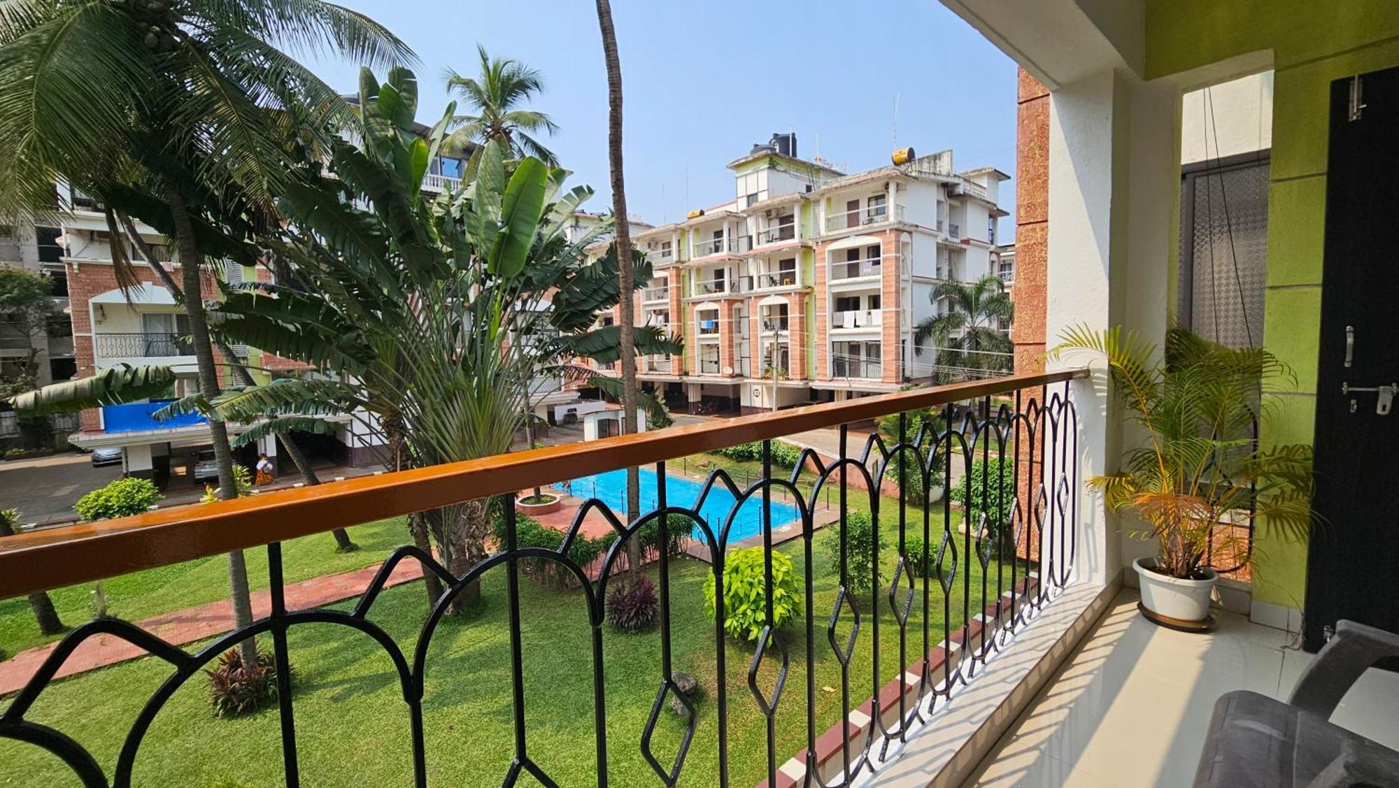 Amazing Pool View Candolim Goa 2Bhk Apartment Exterior photo